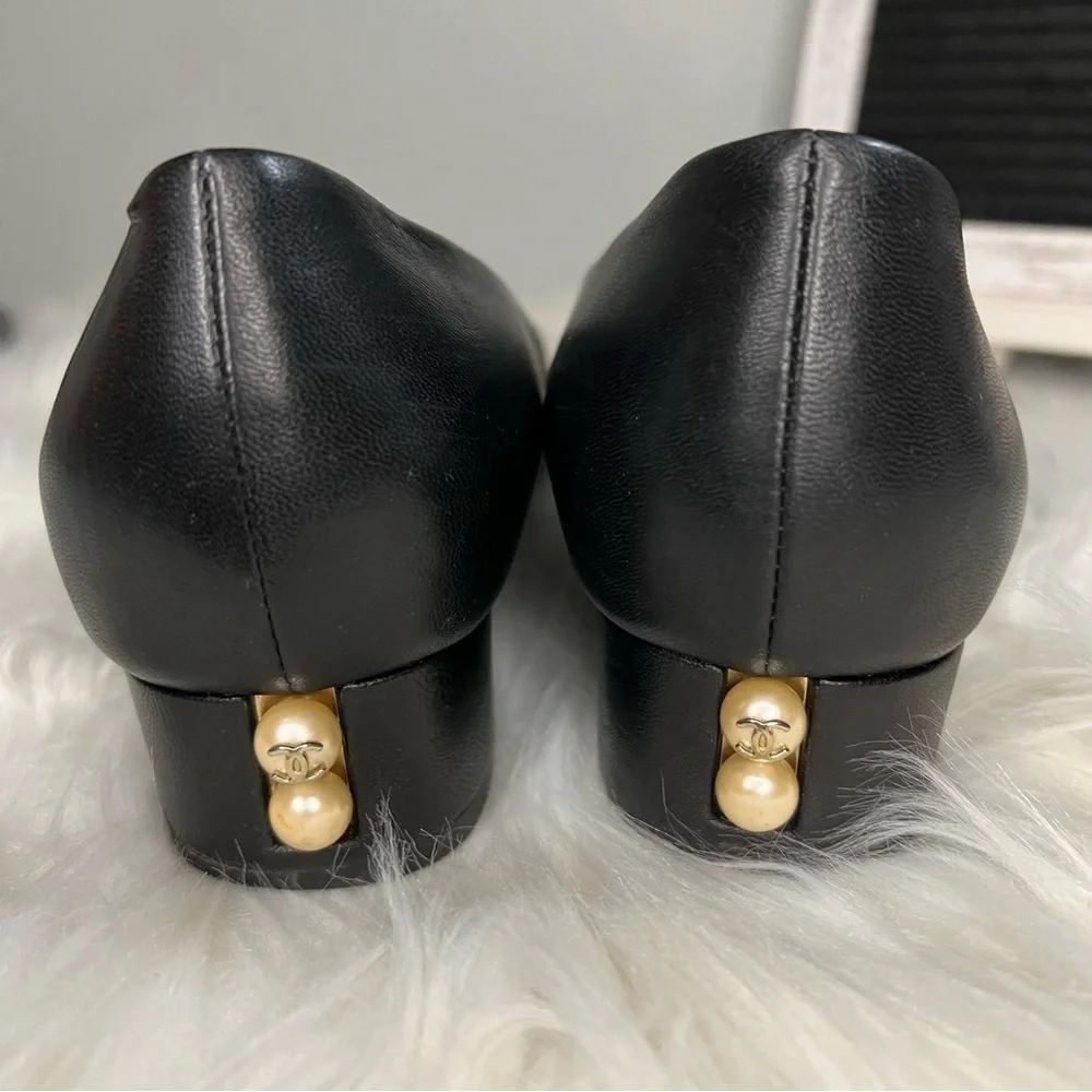 Chanel Black Lambskin Leather Pearl CC Logo Round Toe Low Block Heel Pump - 36C